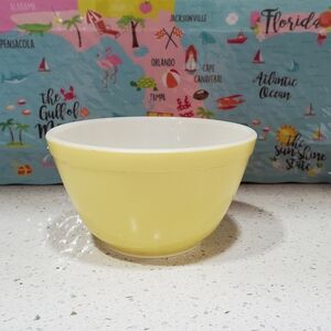 Antique PYREX Yellow Nesting Bowl